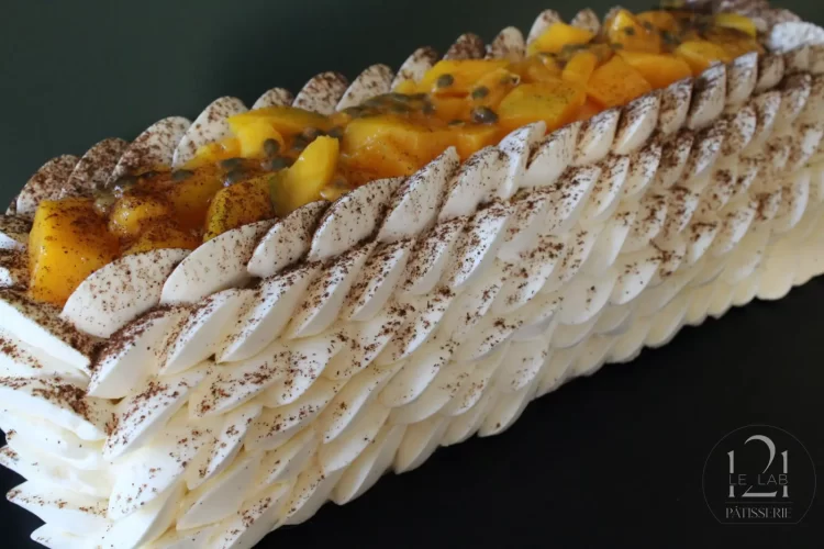 buche-exotique-fetes-de-noel-LELAB121-fr-patisserie-bordeaux